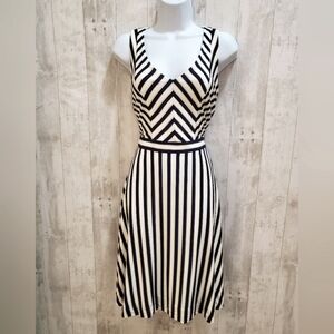 NWT ETCETERA Navy &  White Striped Fit & Flare Sleeveless Midi Dress Size 2